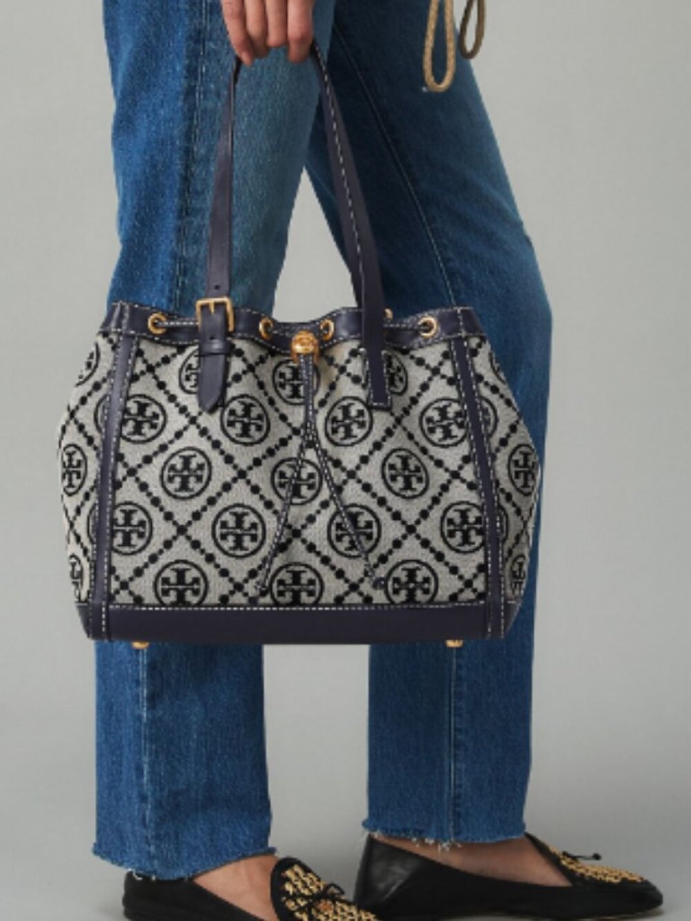 NWOT Tory Burch Monogram Jacquard Drawstring Tote 🤩😍👜 - Picture 15 of 17